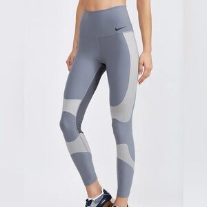 Nike Power Legend High-Waist Leggings – Vintage – Size Small